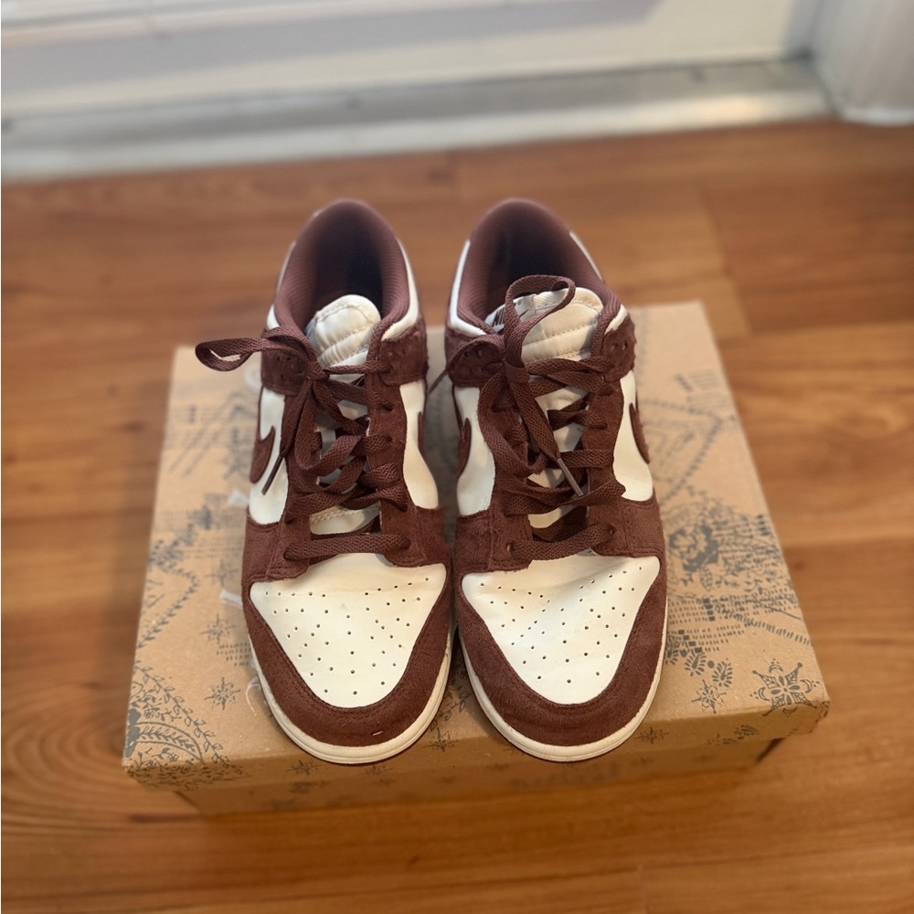 Nike White and Brown Textile Sneaker Tongue Label Detail